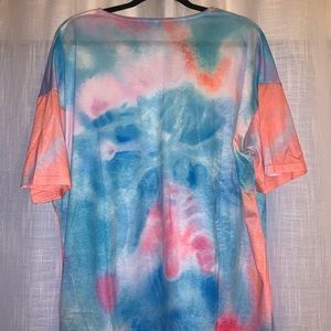 tie dye vneck T-shirt